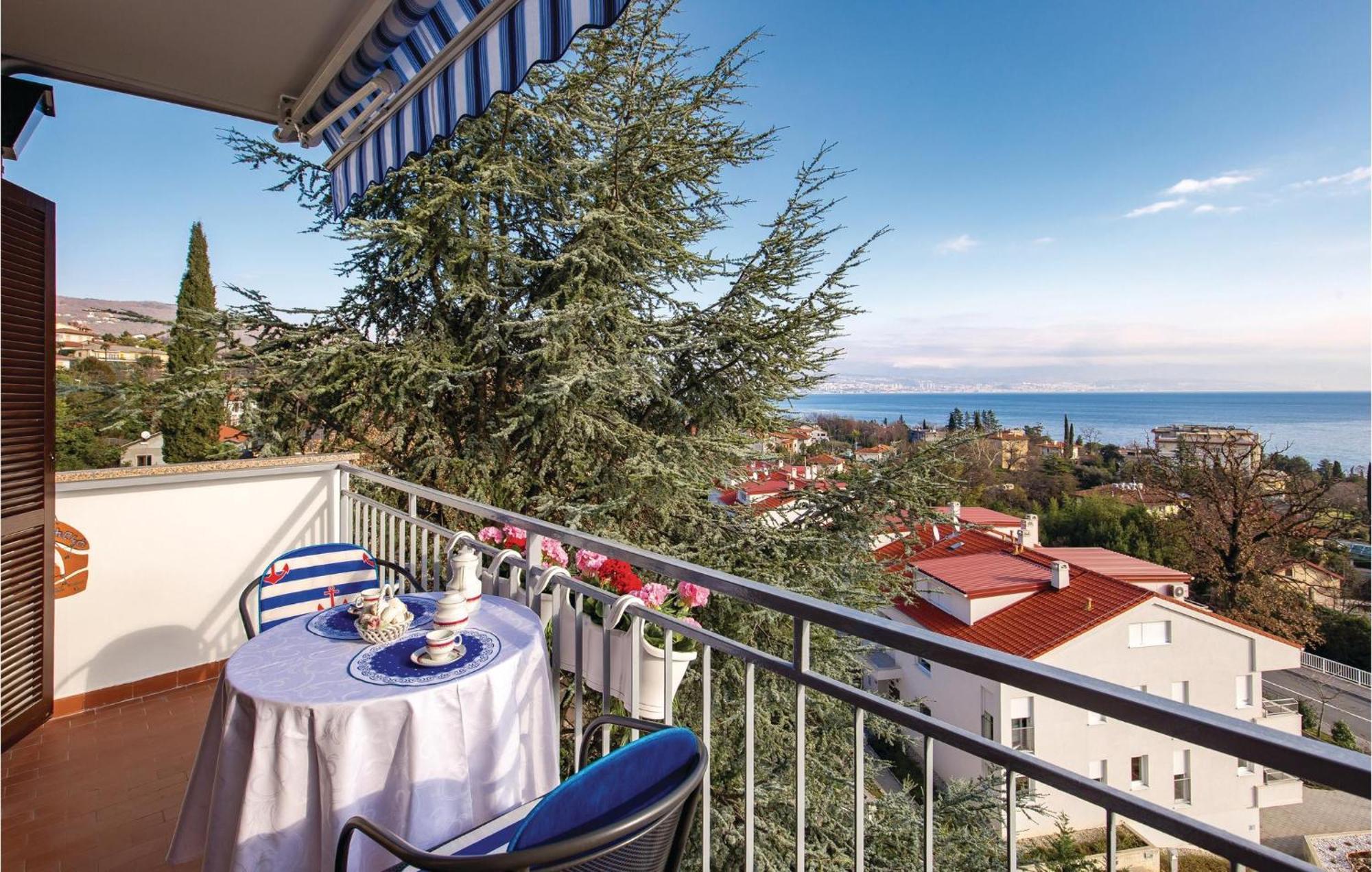 Nice apartment in Lovran with 2 Bedrooms&WiFi Buitenkant foto