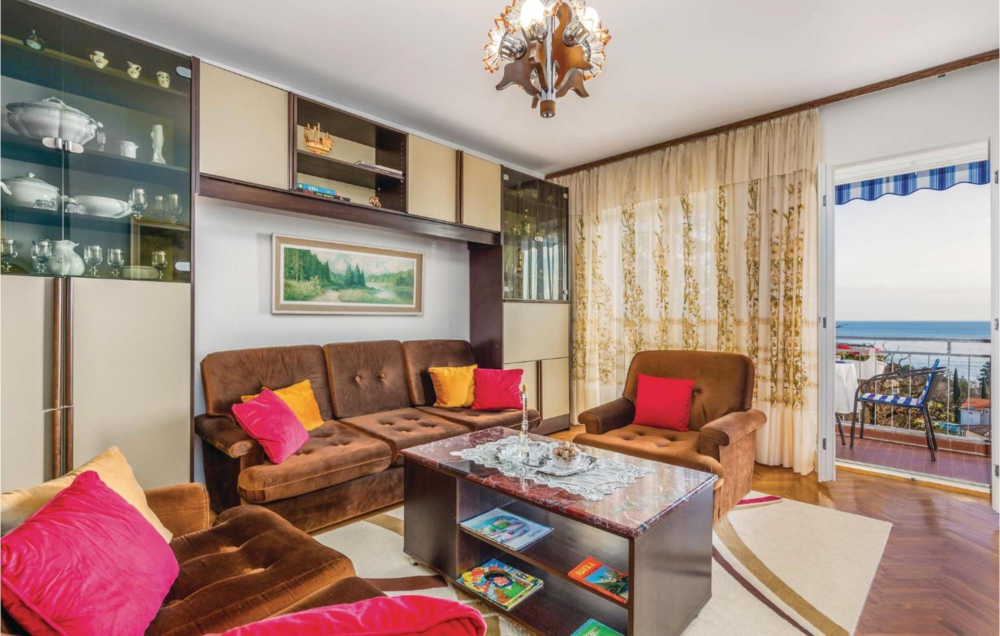 Nice apartment in Lovran with 2 Bedrooms&WiFi Buitenkant foto